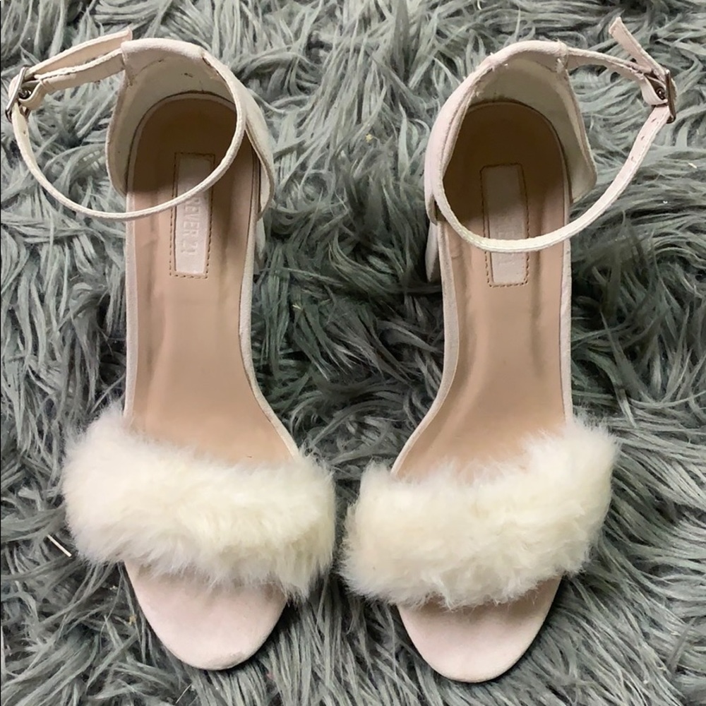 Fuzzy forever 21 heels🔥🔥